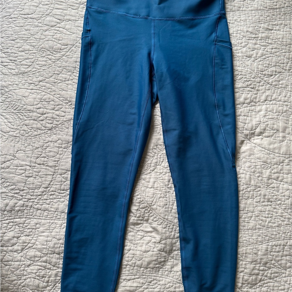 Athleta Interval Stash 7/8 Tight / Legging